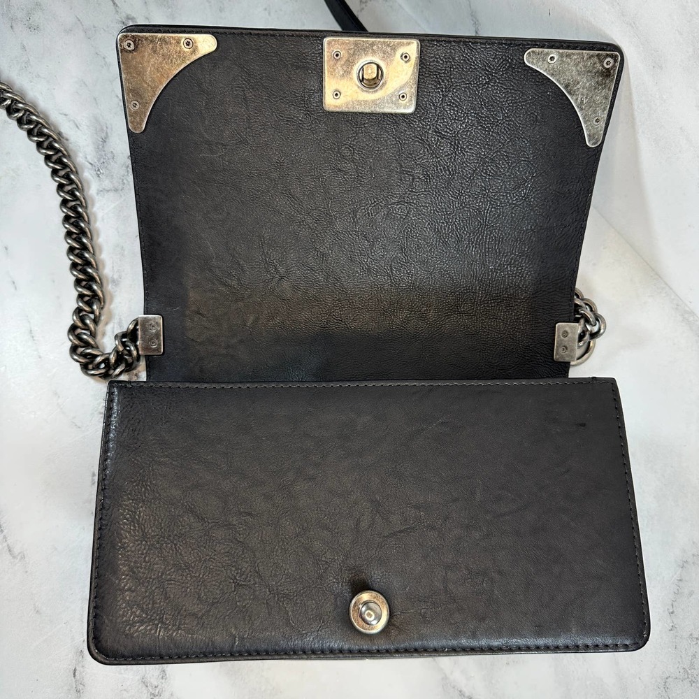 ❌❌ Chanel Boy Bag Metal Old Medium Classic Quilted Black Flap CC Leboy Calfskin - Picture 14 of 16